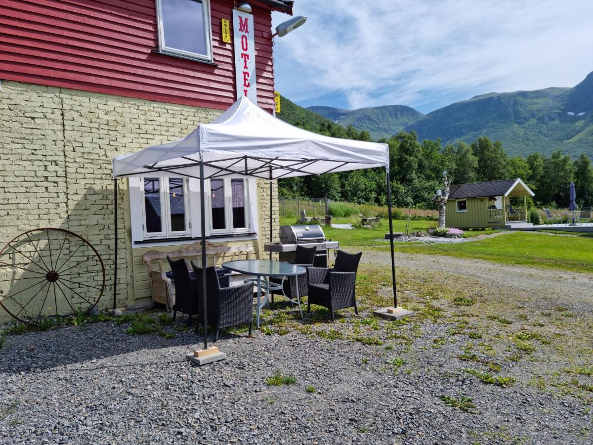 Rodseth Gardsovernatting Hytter Molde Bagian luar foto